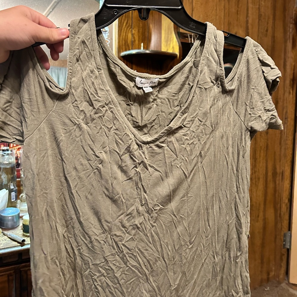 Women’s green blouse size:M